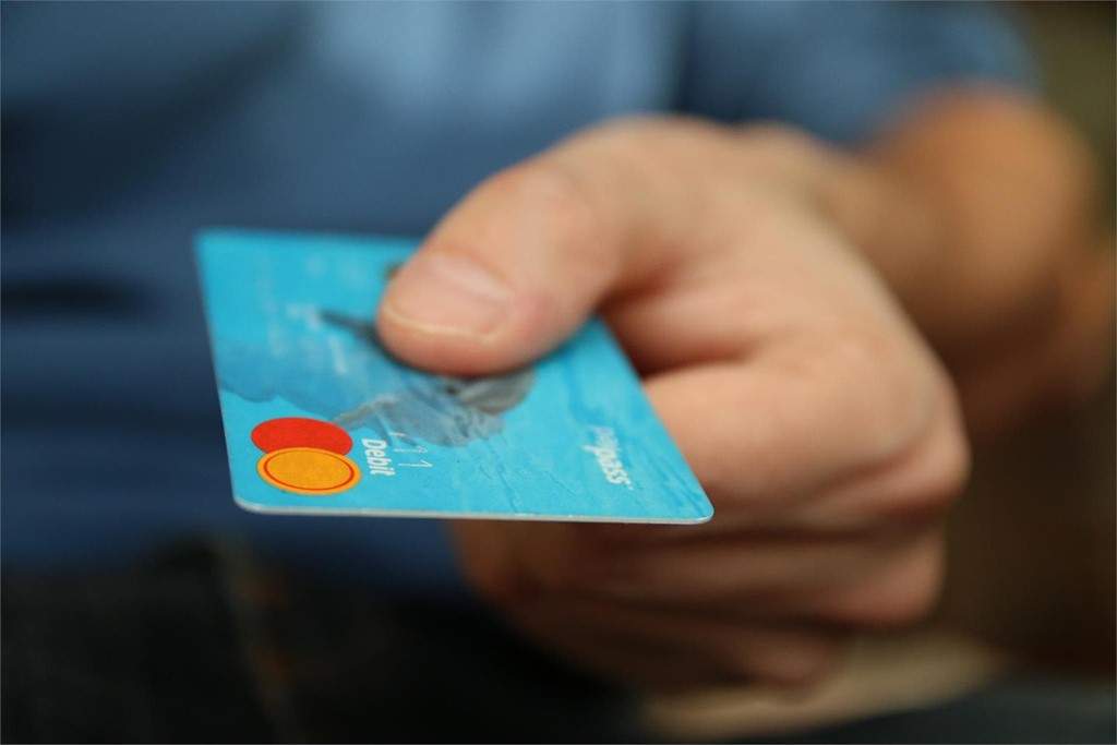 Reclamo de tarjetas Revolving en Torrejón